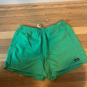 Green Patagonia Baggies Shorts, Size Medium, 5 inches
